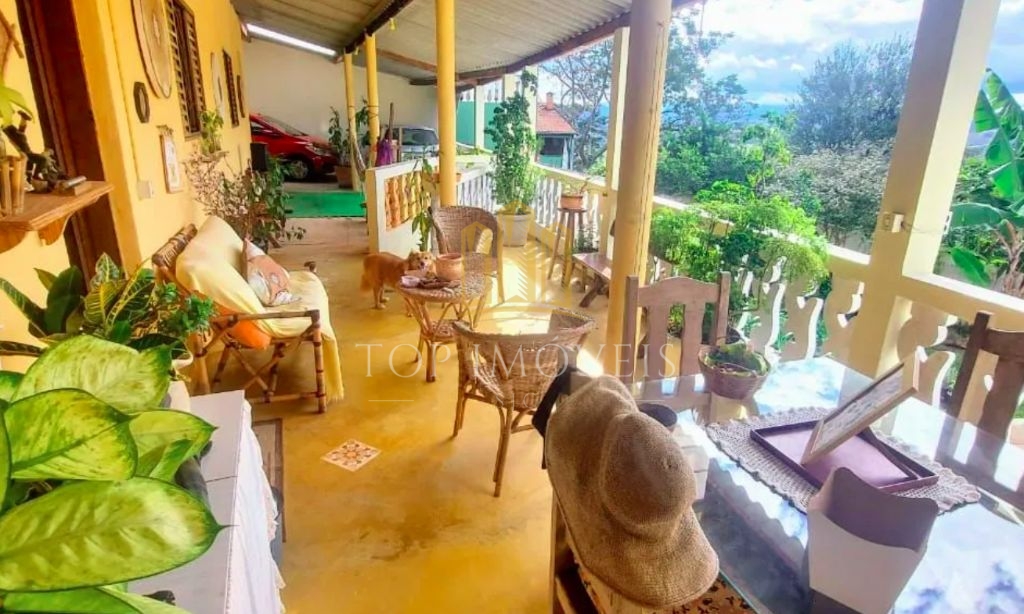 Excelente chácara com vista perfeita para a serra da mantiqu