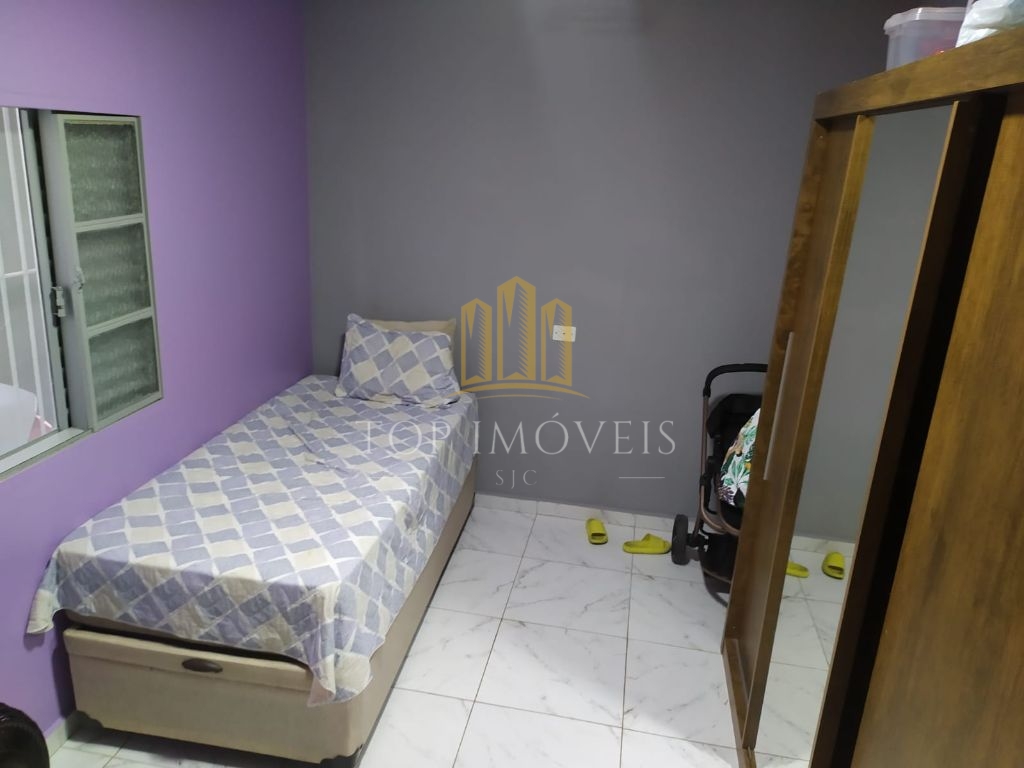 Casa com 2 quartos e 1 banheiro à venda, 71 m² por R$ 690.00