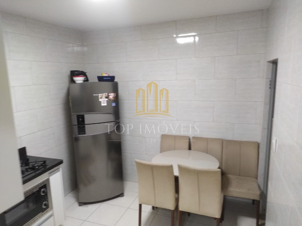Casa com 2 quartos e 1 banheiro à venda, 71 m² por R$ 690.00