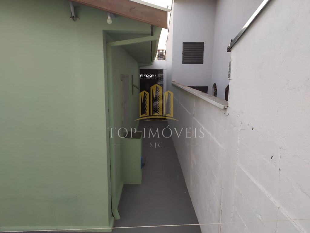 Casa com 2 quartos e 1 banheiro à venda, 71 m² por R$ 690.00