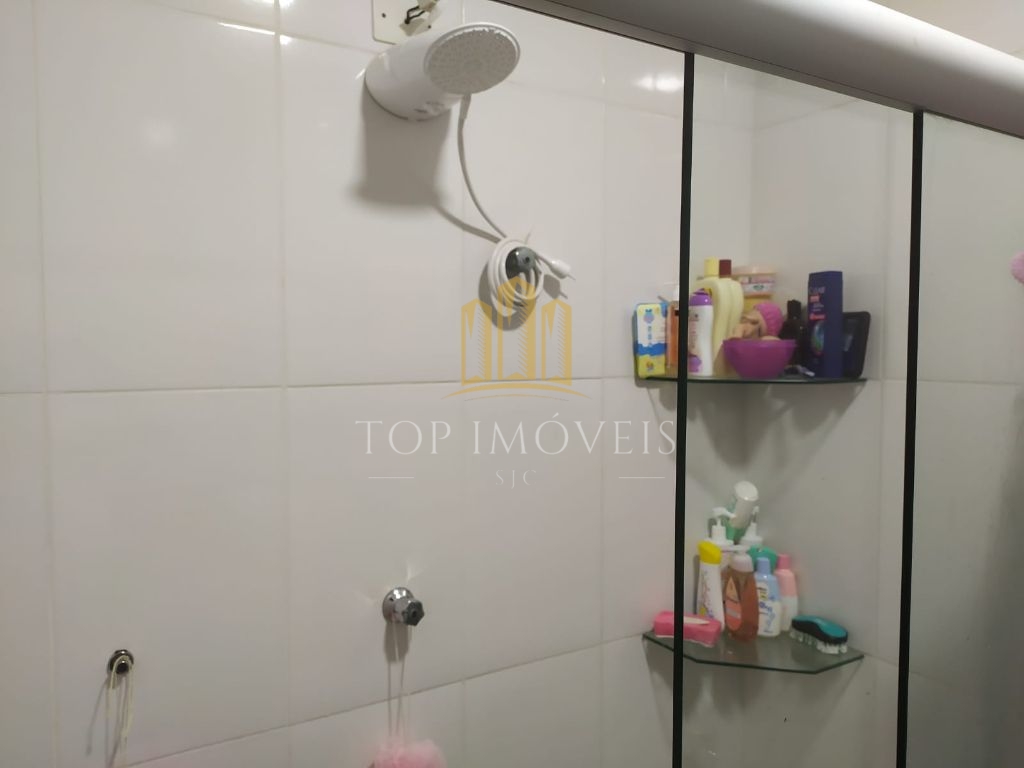 Casa com 2 Quartos e 1 banheiro à Venda, 71 m² por R$ 690.000