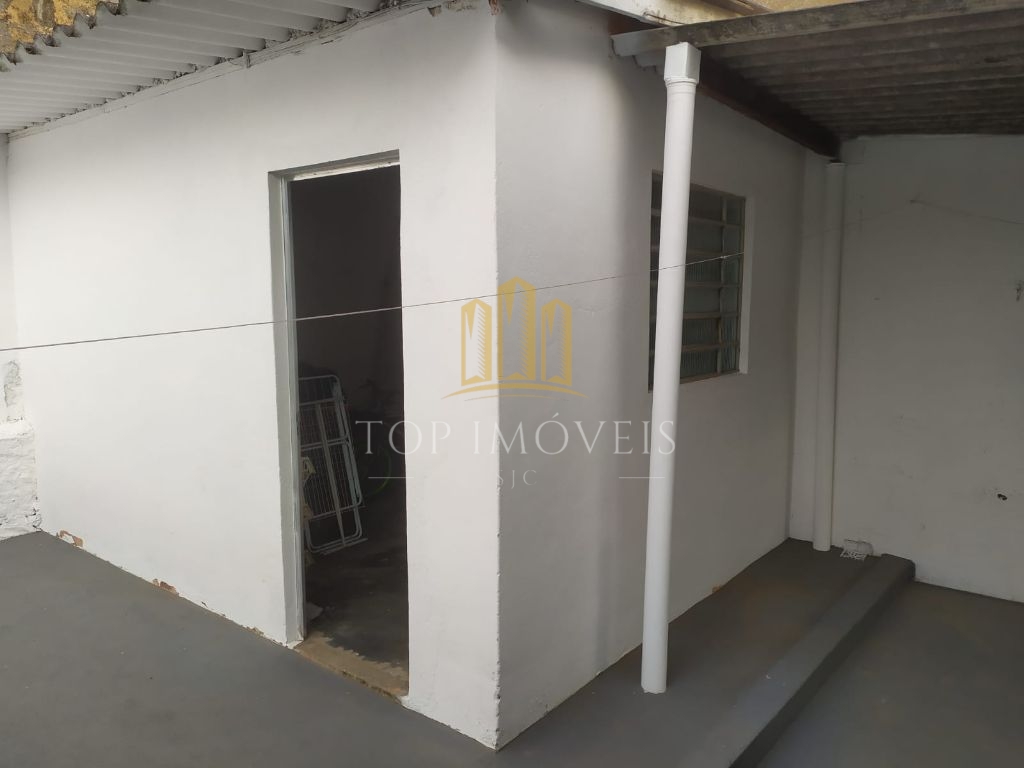 Casa com 2 quartos e 1 banheiro à venda, 71 m² por R$ 690.00