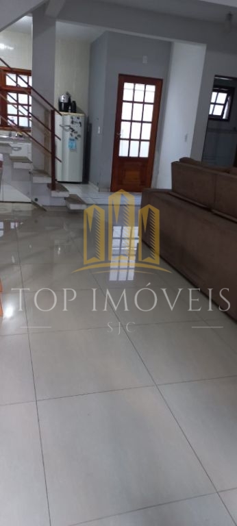 Sobrado 3 quartos 130m² construção santa paula jacareí