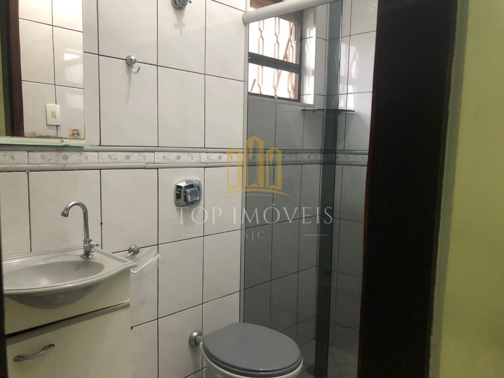 Maravilhoso Sobrado de 4 Quartos no Vila Branca - Jacareí