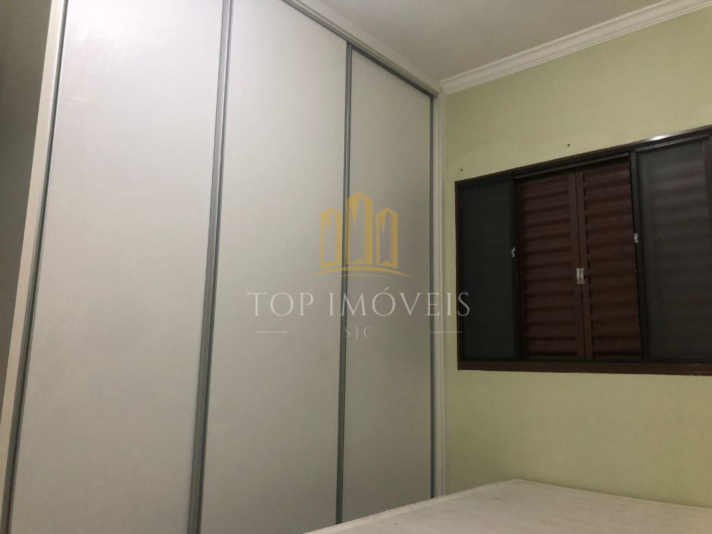 Maravilhoso Sobrado de 4 Quartos no Vila Branca - Jacareí