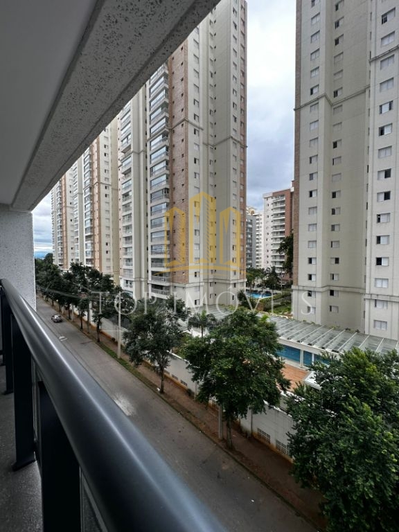 Apartamento de 2 quartos sendo 1 suíte no espetacular quadri