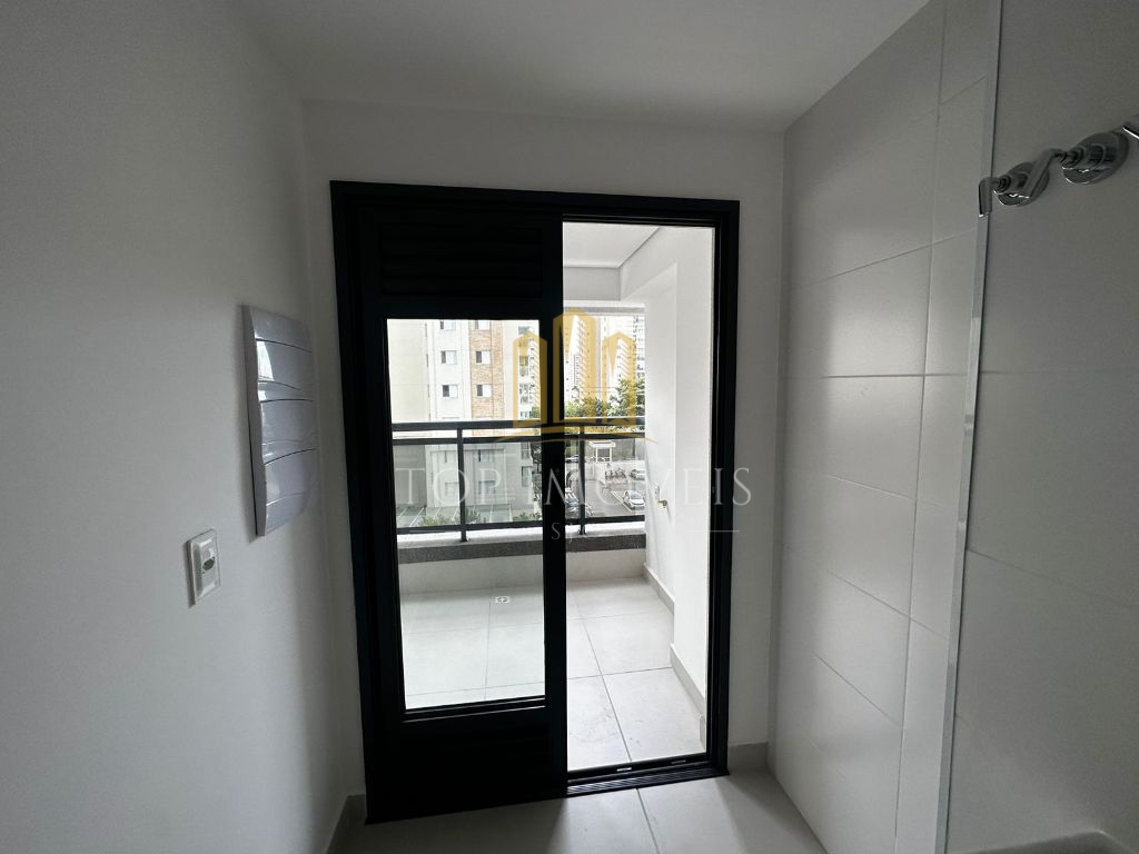 Apartamento de 2 quartos sendo 1 suíte no espetacular quadri