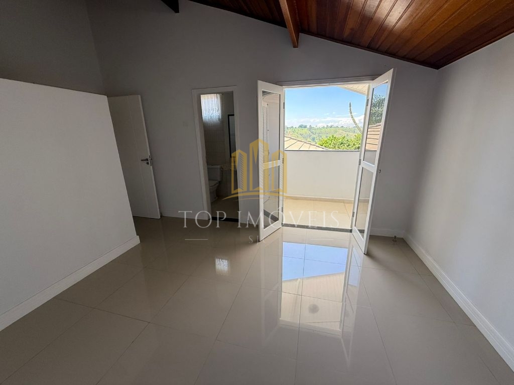 Excelente Oportunidade - Casa em Condomínio - Condomínio Residencial Mirante do Vale - Jacareí - 3 Dormitórios - 300m².