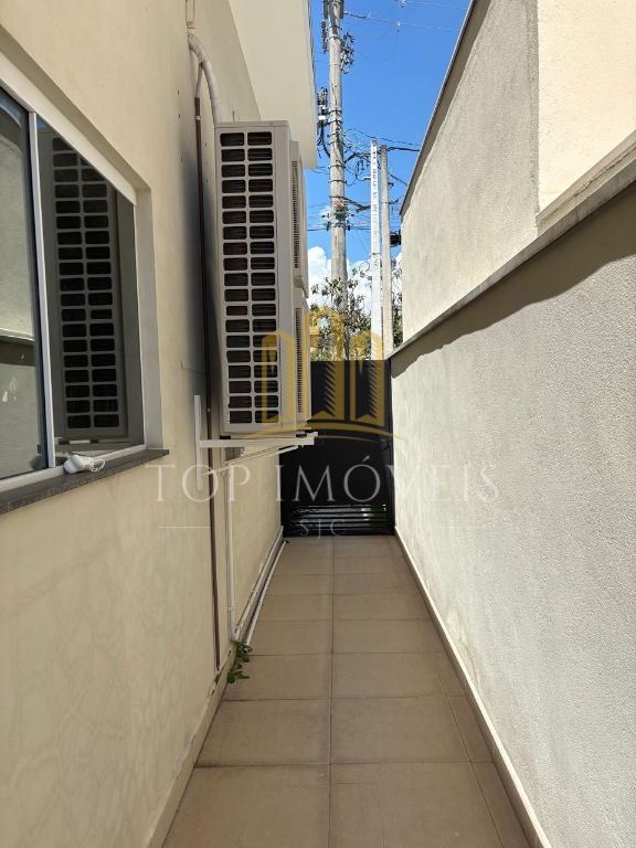 Casa térrea de alto padrão em condomínio terras do vale 3 qu