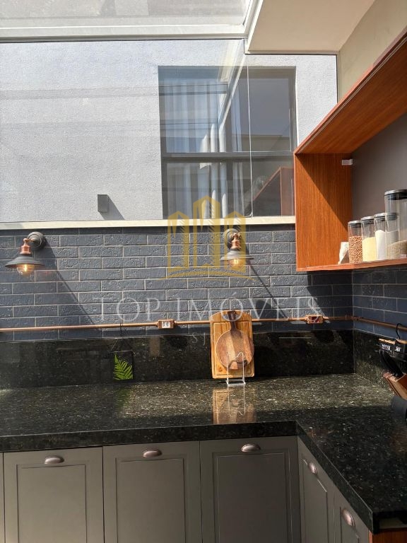 Casa térrea de alto padrão em condomínio terras do vale 3 qu