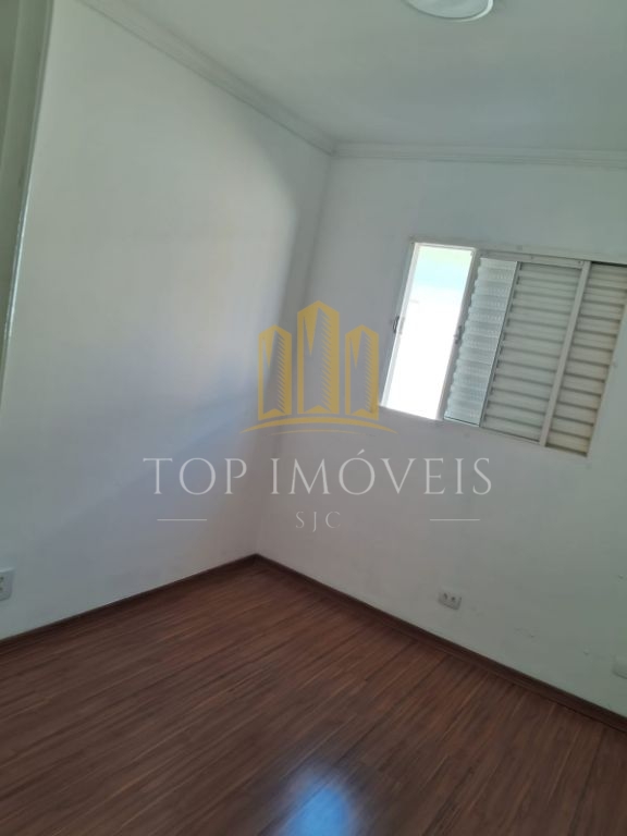Belíssima Casa de 3 Quartos em Condomínio com Lazer Completo!