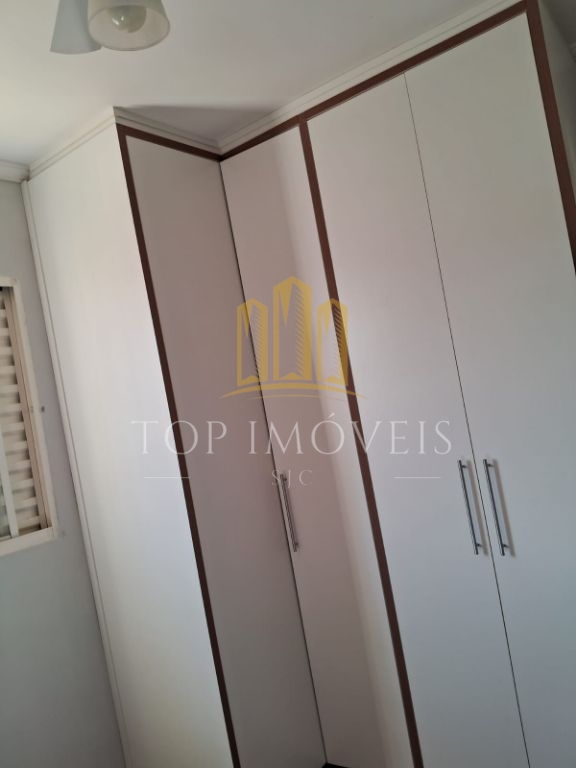 Belíssima Casa de 3 Quartos em Condomínio com Lazer Completo!