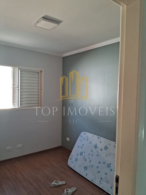 Belíssima Casa de 3 Quartos em Condomínio com Lazer Completo!