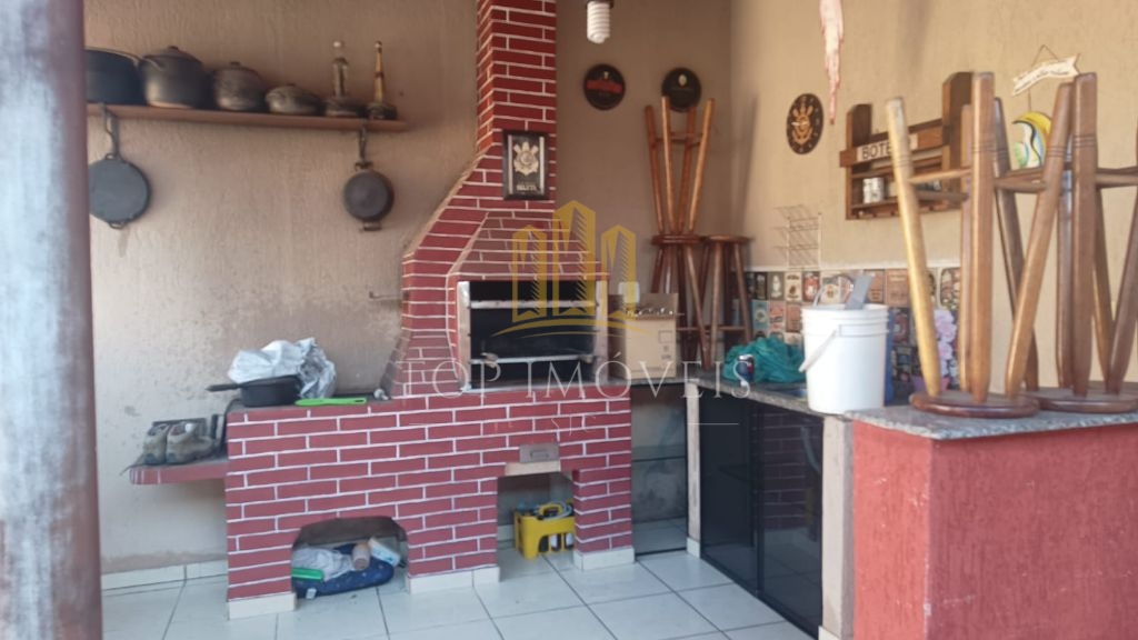 Casa de 3 quartos sendo 1 suíte e lote inteiro no bairro par