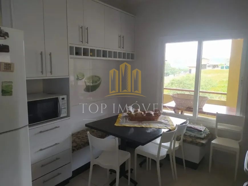 Casa de Condomínio com 7 Quartos à venda, 460m² - Vilagio Paraibuna