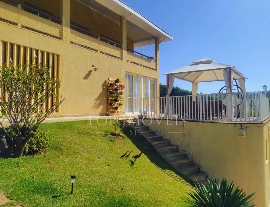 Casa de Condomínio com 7 Quartos à venda, 460m² - Vilagio Paraibuna