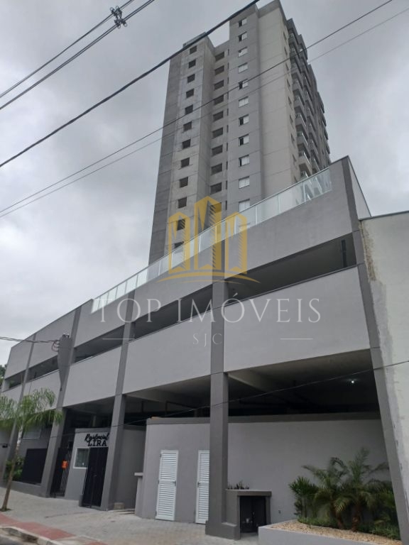 Apartamento de 2 quartos, sacada e elevador - Jardim Satélite
