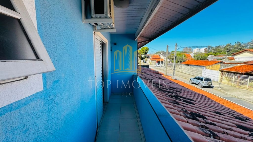 Sobrado com 3 Quartos, Suíte, Churrasqueira e 2 Vagas à Venda no Jardim Satélite São José dos Campos