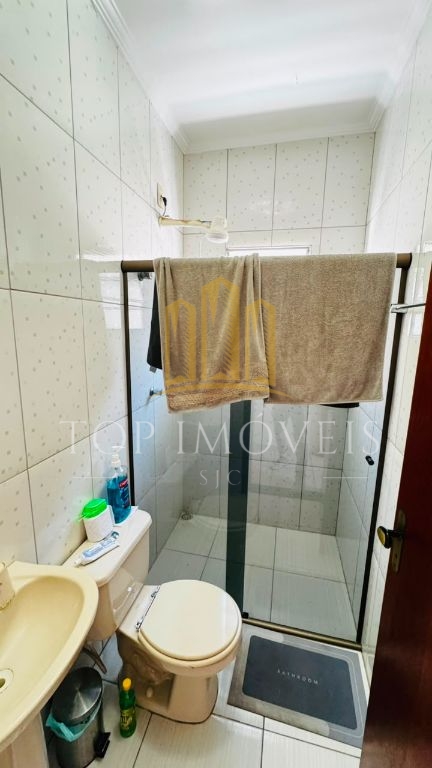 Sobrado com 3 Quartos, Suíte, Churrasqueira e 2 Vagas à Venda no Jardim Satélite São José dos Campos