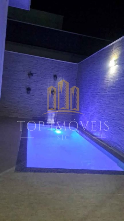 Casa à Venda no Residencial Mantiqueira 152 m² Piscina 3 Dormitórios Condomínio de Alto Padrão