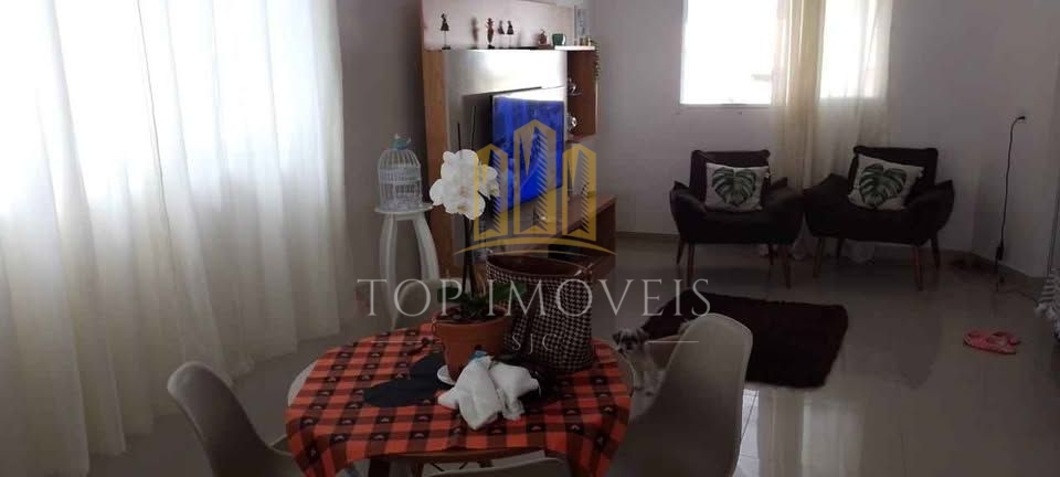 Casa à Venda no Residencial Mantiqueira 152 m² Piscina 3 Dormitórios Condomínio de Alto Padrão