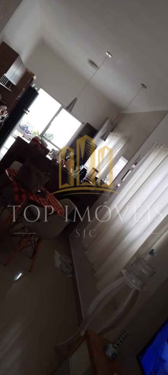 Casa à Venda no Residencial Mantiqueira 152 m² Piscina 3 Dormitórios Condomínio de Alto Padrão