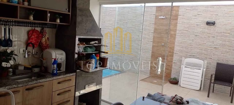 Casa à Venda no Residencial Mantiqueira 152 m² Piscina 3 Dormitórios Condomínio de Alto Padrão