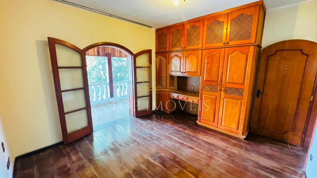 Casa à Venda no Jardim Esplanada 3 quartos e edícula - com acesso exclusivo para a área verde