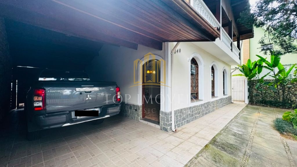 Casa à Venda no Jardim Esplanada 3 quartos e edícula - com acesso exclusivo para a área verde