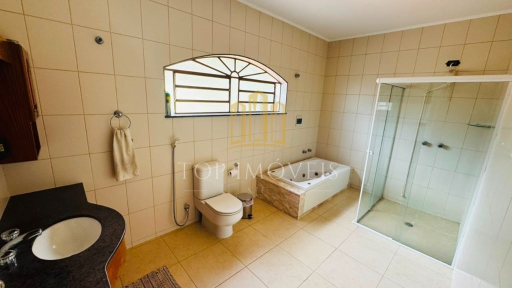 Casa à Venda no Jardim Esplanada 3 quartos e edícula - com acesso exclusivo para a área verde
