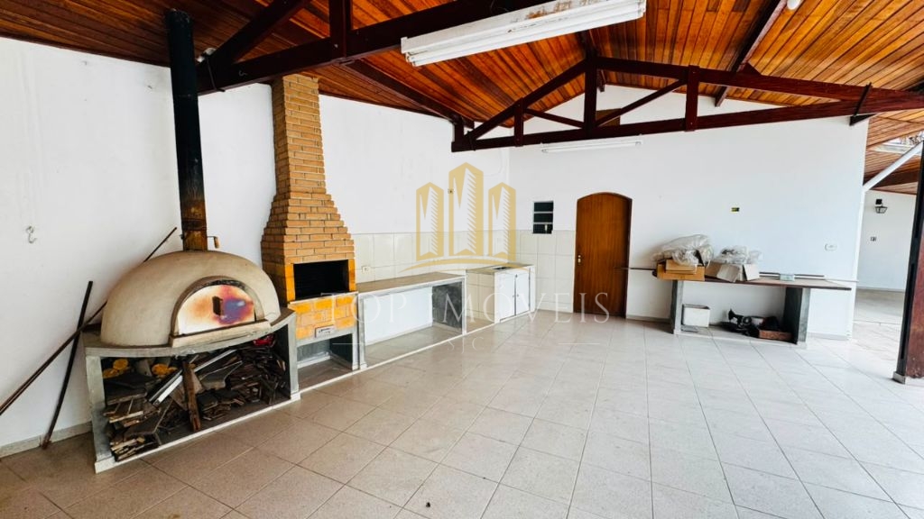 Casa à Venda no Jardim Esplanada 3 quartos e edícula - com acesso exclusivo para a área verde