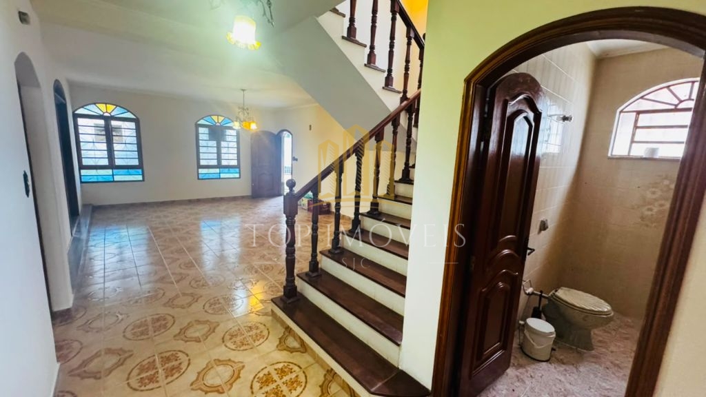 Casa à Venda no Jardim Esplanada 3 quartos e edícula - com acesso exclusivo para a área verde