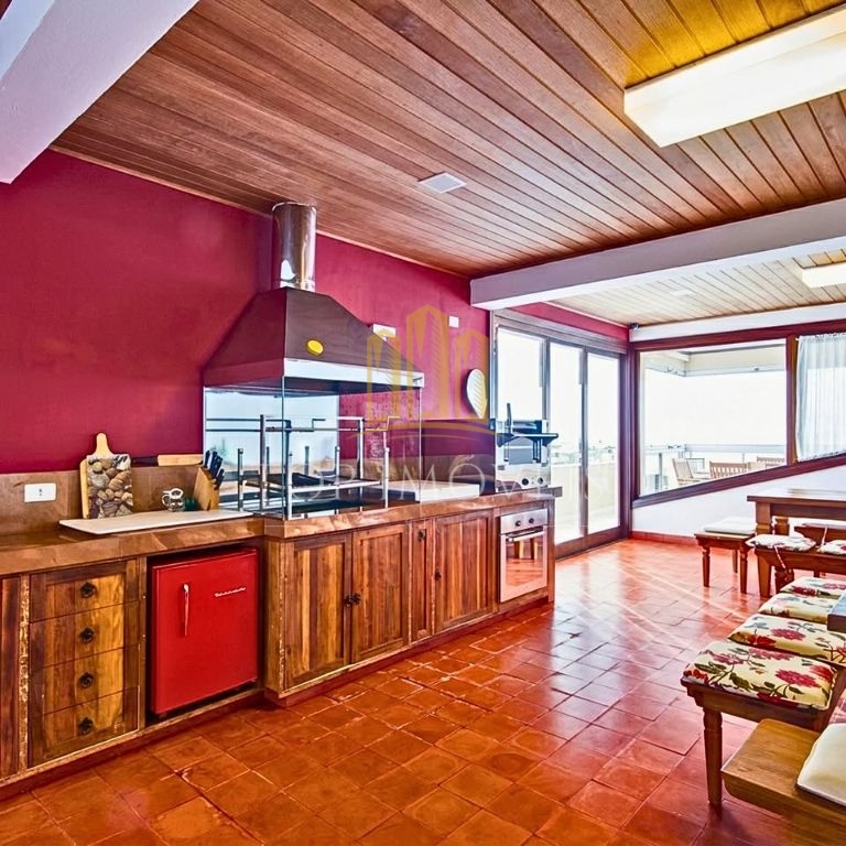 Casa Alto Padrão à Venda em Campos do Jordão Exclusividade, Sofisticação e Vista para as Montanhas , porteira fechada