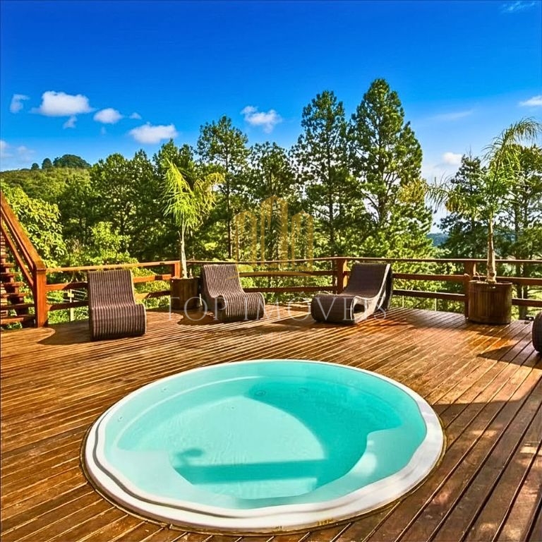 Casa Alto Padrão à Venda em Campos do Jordão Exclusividade, Sofisticação e Vista para as Montanhas , porteira fechada