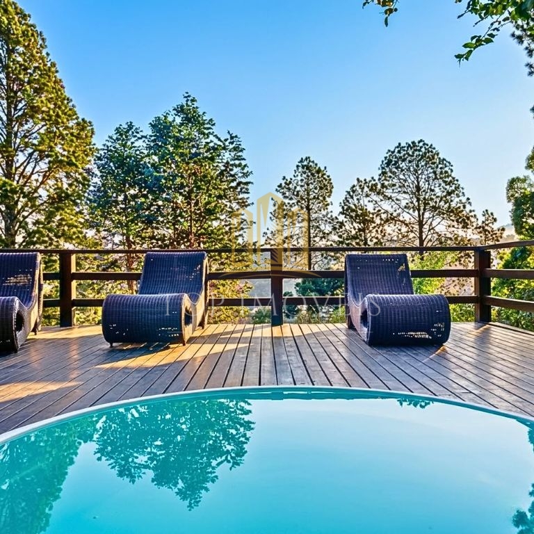 Casa Alto Padrão à Venda em Campos do Jordão Exclusividade, Sofisticação e Vista para as Montanhas , porteira fechada