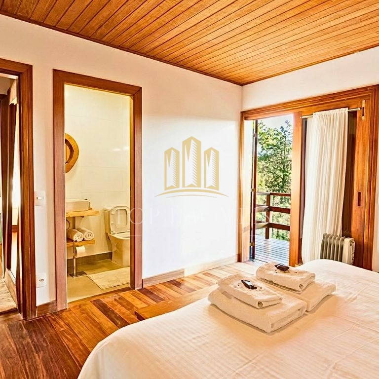 Casa Alto Padrão à Venda em Campos do Jordão Exclusividade, Sofisticação e Vista para as Montanhas , porteira fechada