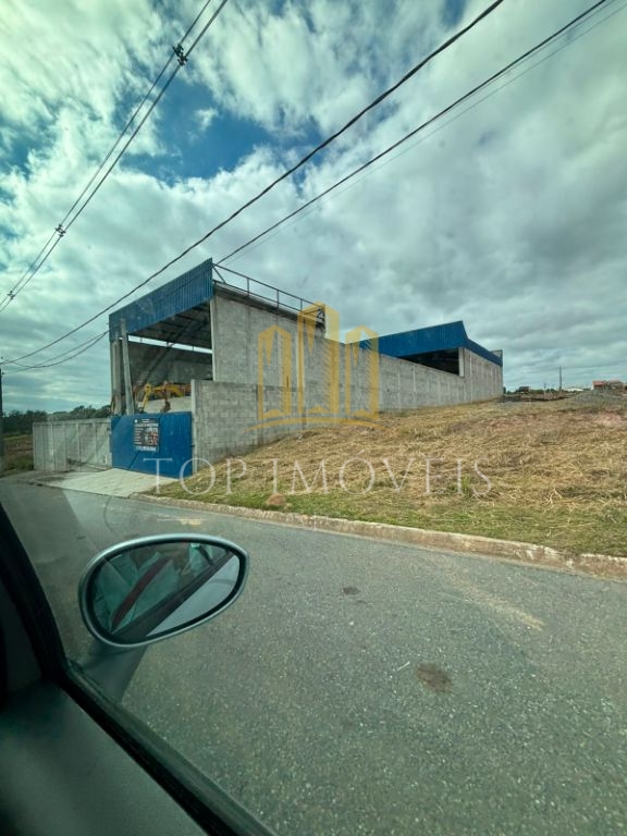 Terreno Comercial/Logístico de 1.000m² na Beira da Dutra 47 Câmeras de Segurança e Vista Panorâmica