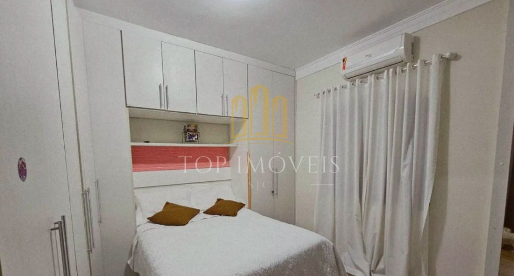 Casa térrea no Jardim Portugal, São José dos Campos - Próxima ao SESI.
