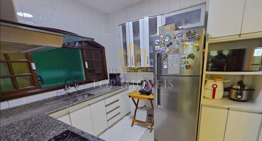 Casa térrea no Jardim Portugal, São José dos Campos - Próxima ao SESI.