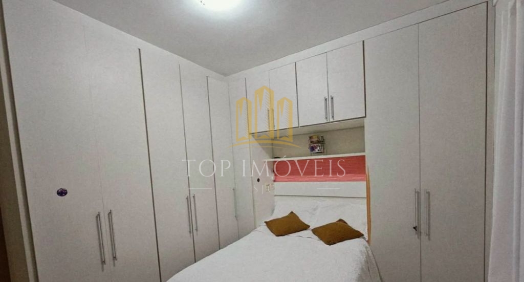 Casa térrea no Jardim Portugal, São José dos Campos - Próxima ao SESI.