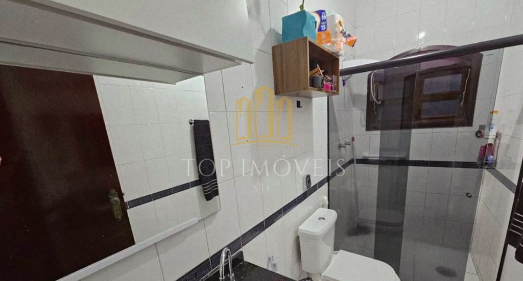 Casa térrea no Jardim Portugal, São José dos Campos - Próxima ao SESI.