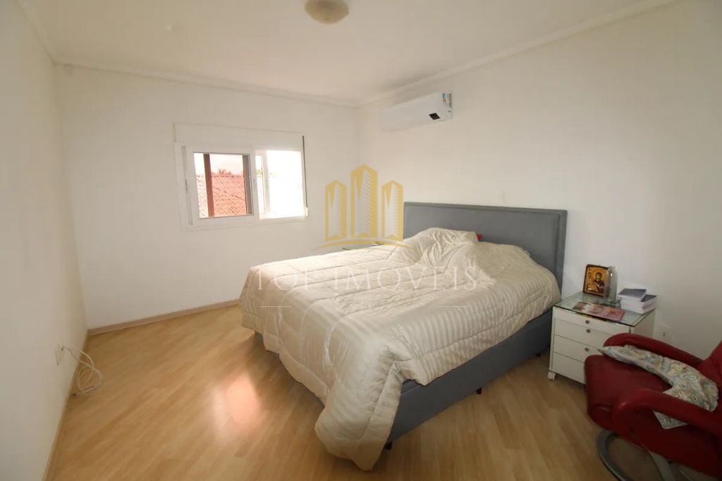 Casa de 405m²- 4 Dormitórios sendo 3 Suítes - Altos da serra II - Urbanova