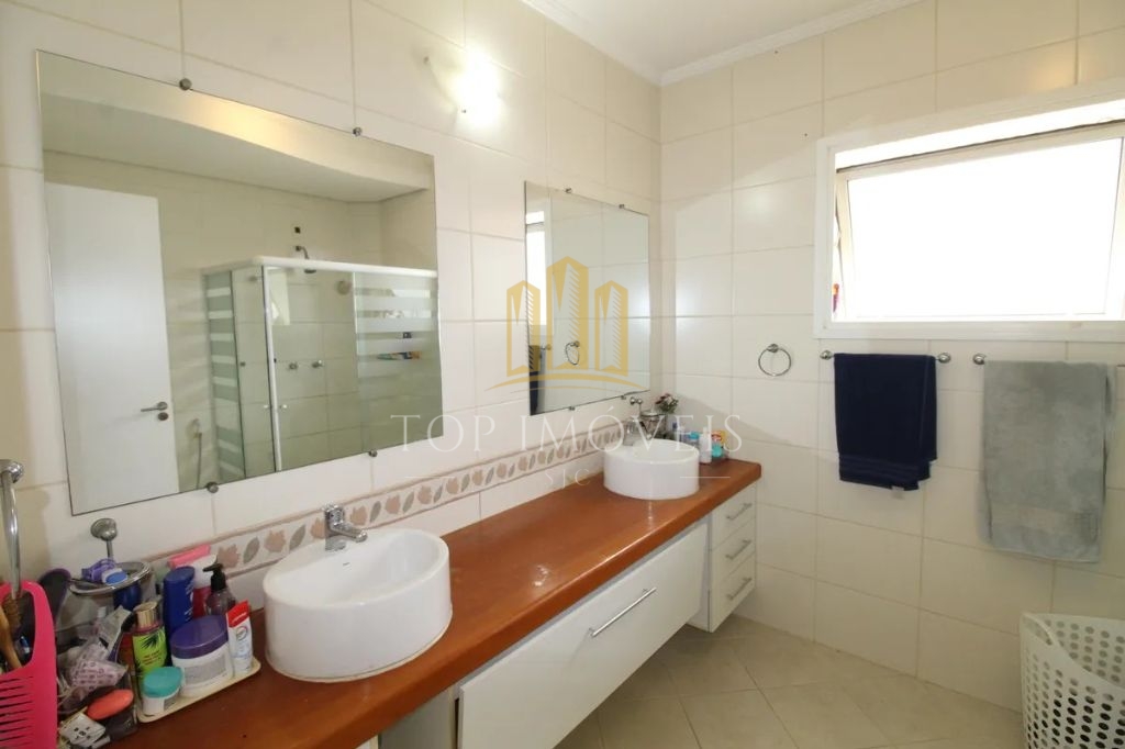 Casa de 405m²- 4 Dormitórios sendo 3 Suítes - Altos da serra II - Urbanova