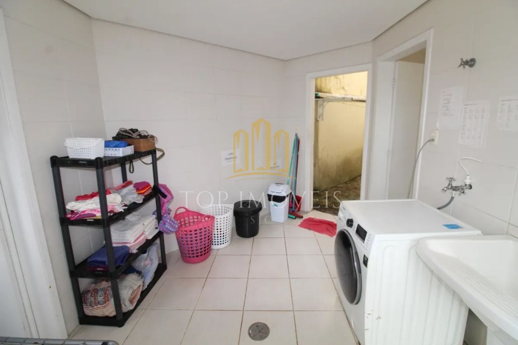 Casa de 405m²- 4 Dormitórios sendo 3 Suítes - Altos da serra II - Urbanova