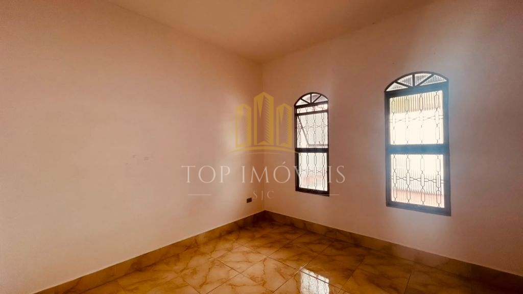 Excelente casa térrea no Bairro Jardim Estoril - Ao lado do SESI São José dos Campos