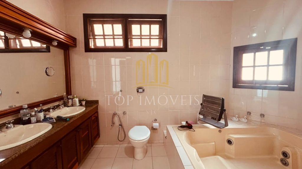 Excelente casa no condomínio Aquarius I, São José dos Campos