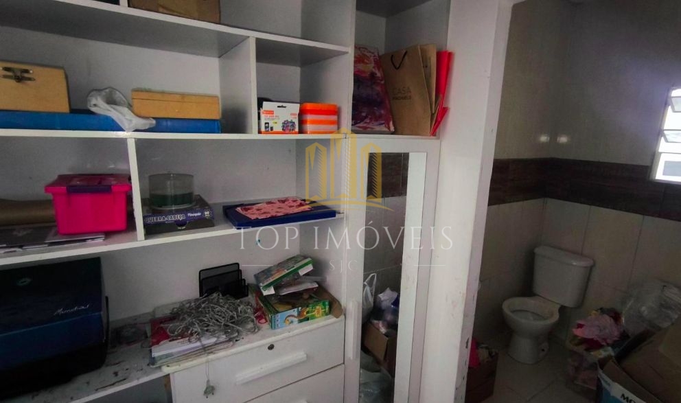 Casa com 3 dormitórios à venda, 220 m² por R$ 650.000,00 - Jardim Uirá - São José dos Campos/SP