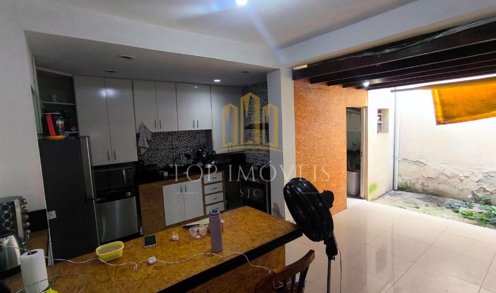 Casa com 3 dormitórios à venda, 220 m² por R$ 650.000,00 - Jardim Uirá - São José dos Campos/SP