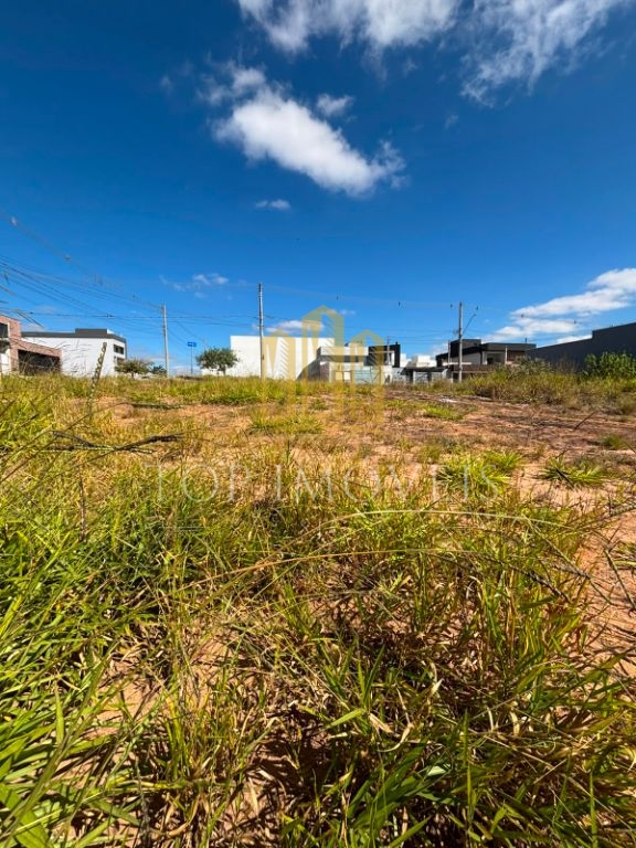 Terreno Residencial de 180m² no Portal dos Pássaros Próximo ao Aeroporto em SJC