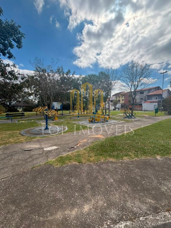 Lote de Esquina 157m² em Bairro Fechado (Vista Linda)